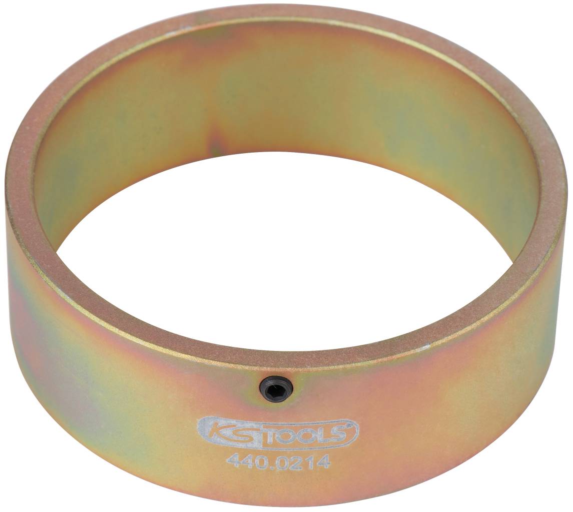 Ein zylindrischer Metallring mit der Aufschrift 'KS Tools 440.0214'. Der Ring hat eine goldene, schimmernde Oberfläche.