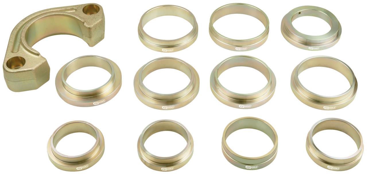 Zwölf goldfarbene Metallringe und eine gebogene Halterung, die möglicherweise Teil eines technischen oder mechanischen Systems sind.