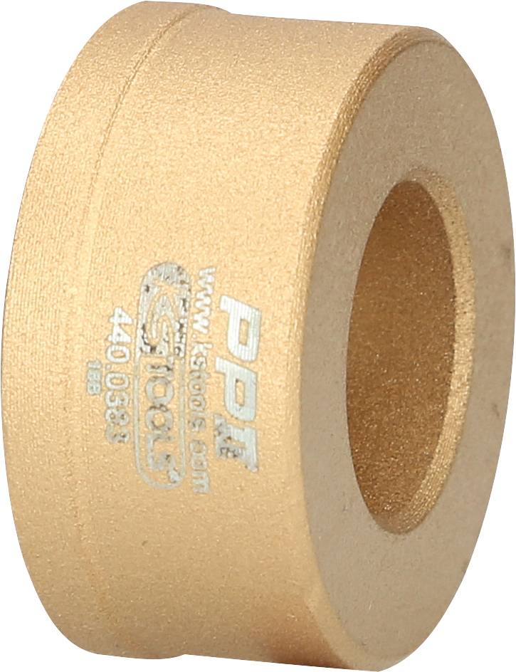 Ein zylinderförmiger, goldener Adapterring mit geschnittenem Gewinde, geprägt mit der Aufschrift 'PPT' und einer URL.