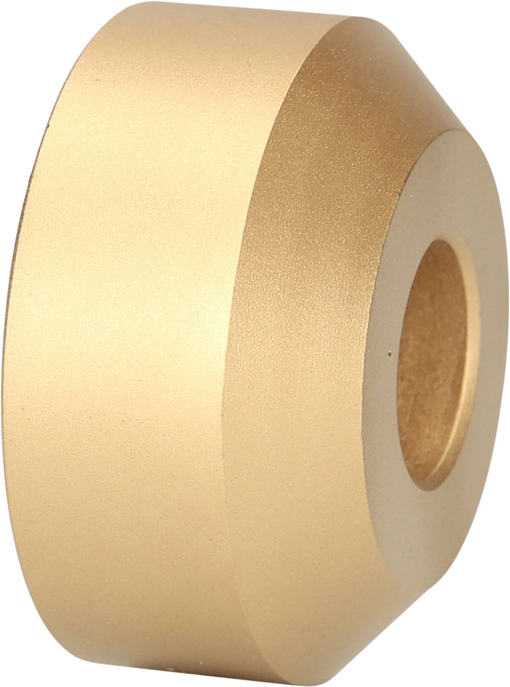 Ein goldfarbener, zylindrischer Metallring mit abgeschrägter Kante und zentralem Loch.