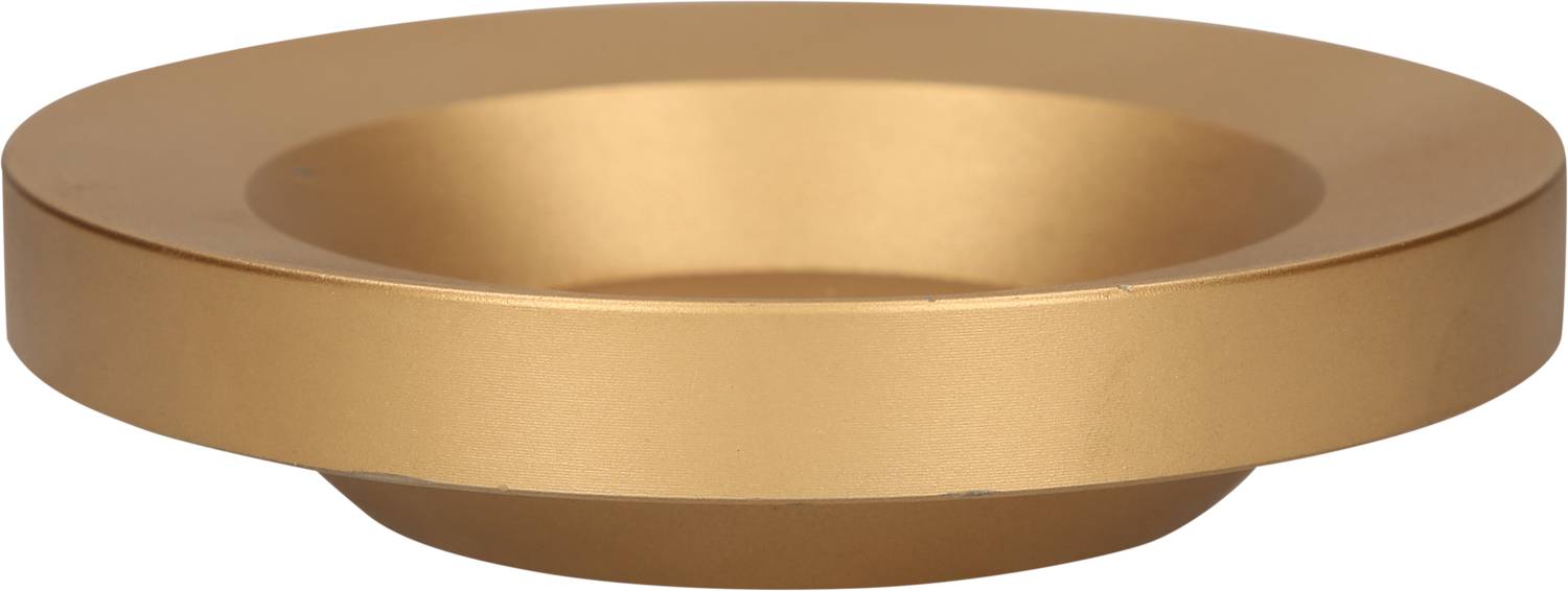 Goldene, flache Schale mit breitem Rand und leicht vertiefter Mitte, geeignet als dekoratives Element oder für kleine Gegenstände.