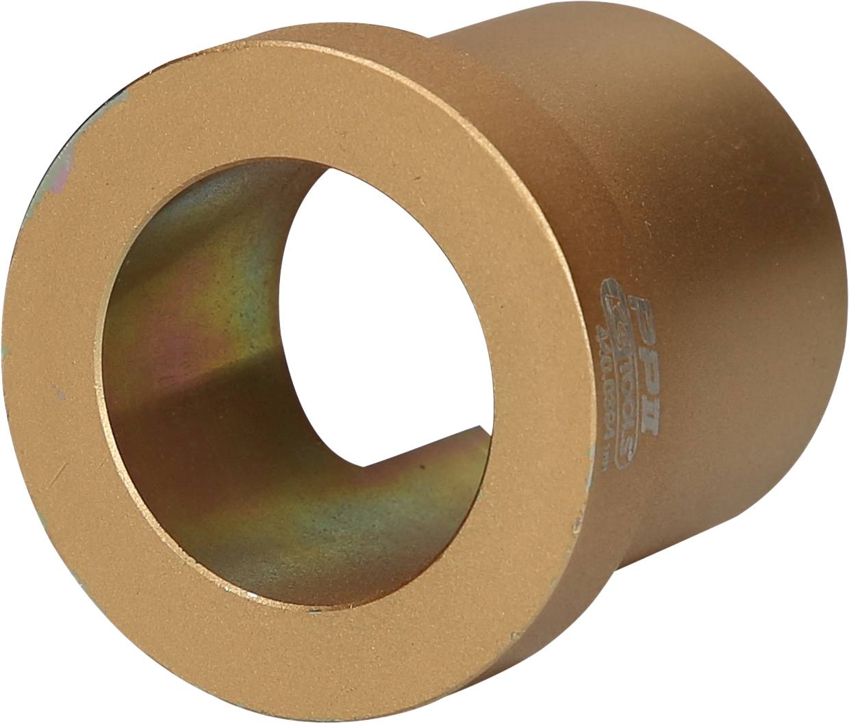 Eine bronzefarbene, metallische Buchse mit einem glatten, zylindrischen Design und einer zentralen, kreisförmigen Öffnung.