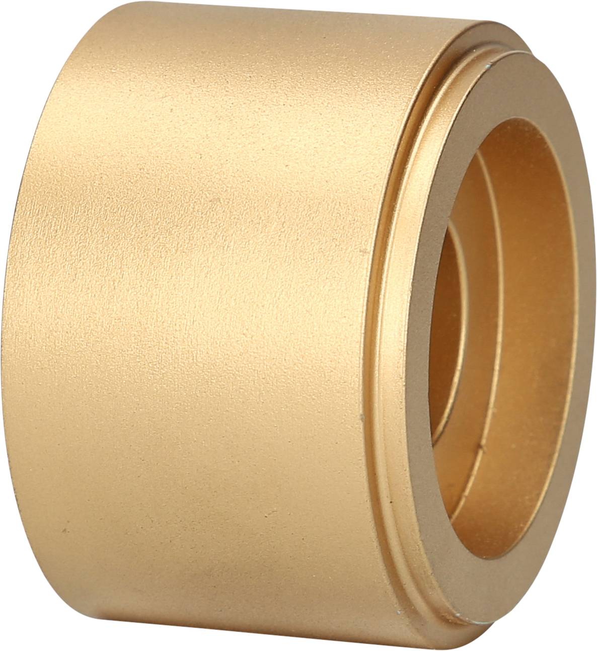 Goldener zylindrischer Metallring, glatt und minimalistisch, ohne erkennbare Muster oder Gravuren.