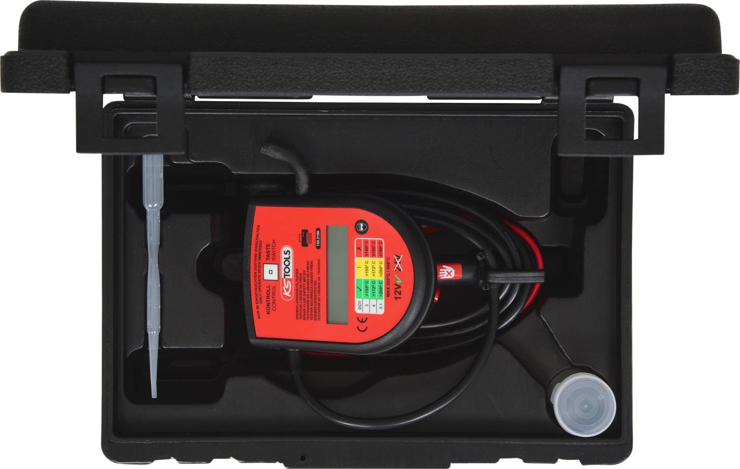 Batterieladegerät in einem offenen schwarzen Koffer. Das Ladegerät ist rot mit schwarzen Kabeln und einem Anzeigefeld auf der Oberseite.