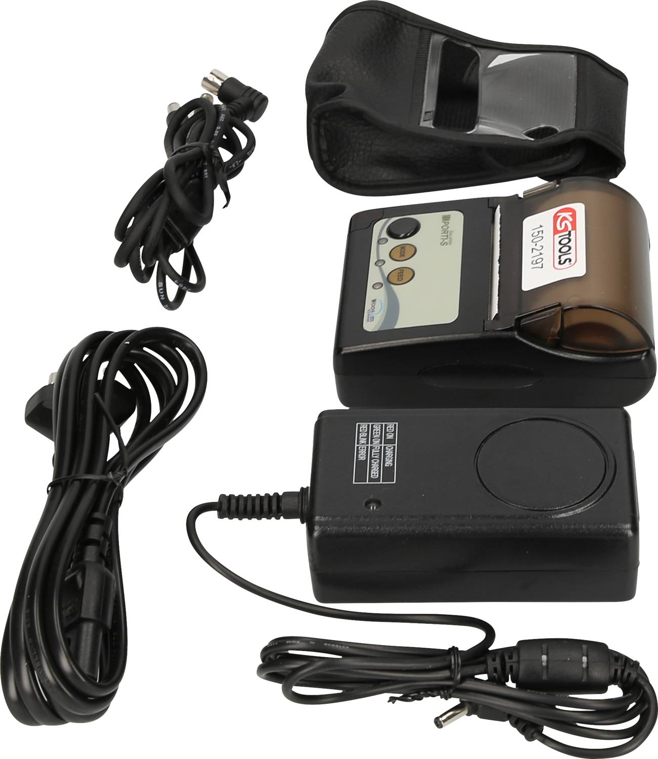 Tragbarer Drucker mit Netzteil und Kabel. Oben rechts eine schwarze Tasche. Hauptsächlich für den mobilen Druckeinsatz geeignet.