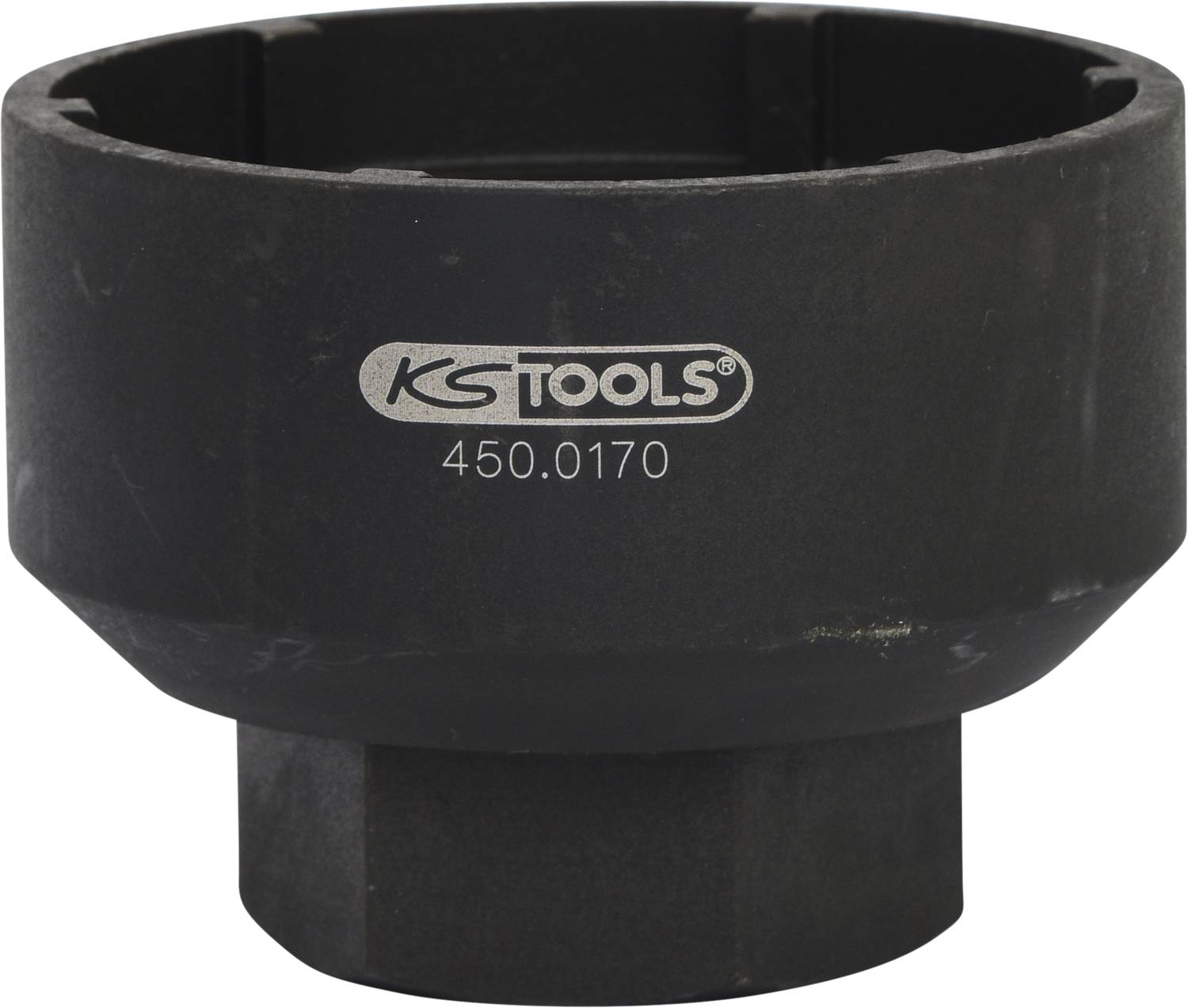 Ein schwarzer Steckschlüsselaufsatz mit der Aufschrift 'KS TOOLS 450.0170', verwendet für spezialisierte Montage- oder Reparaturarbeiten.