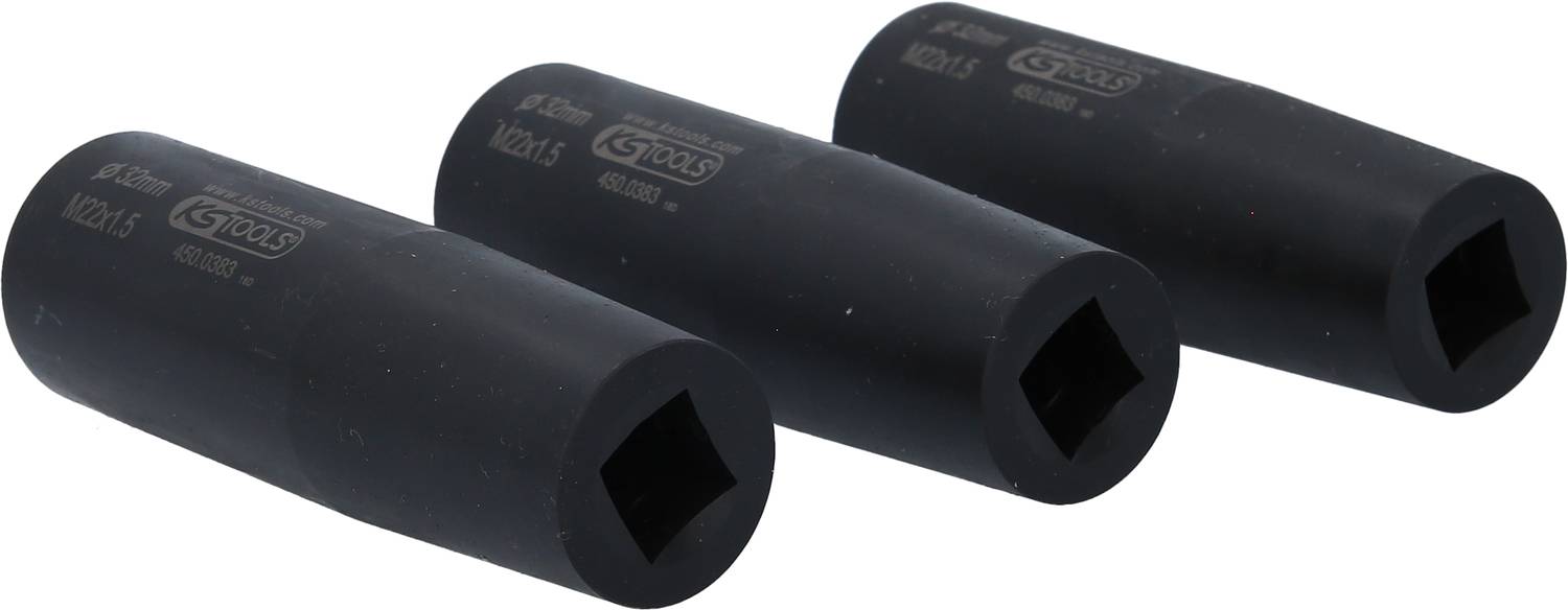 Drei schwarze Stecknüsse mit quadratischen Öffnungen, nebeneinander aufgereiht, aus Metall gefertigt, ohne sichtbare Verwendungskontext.