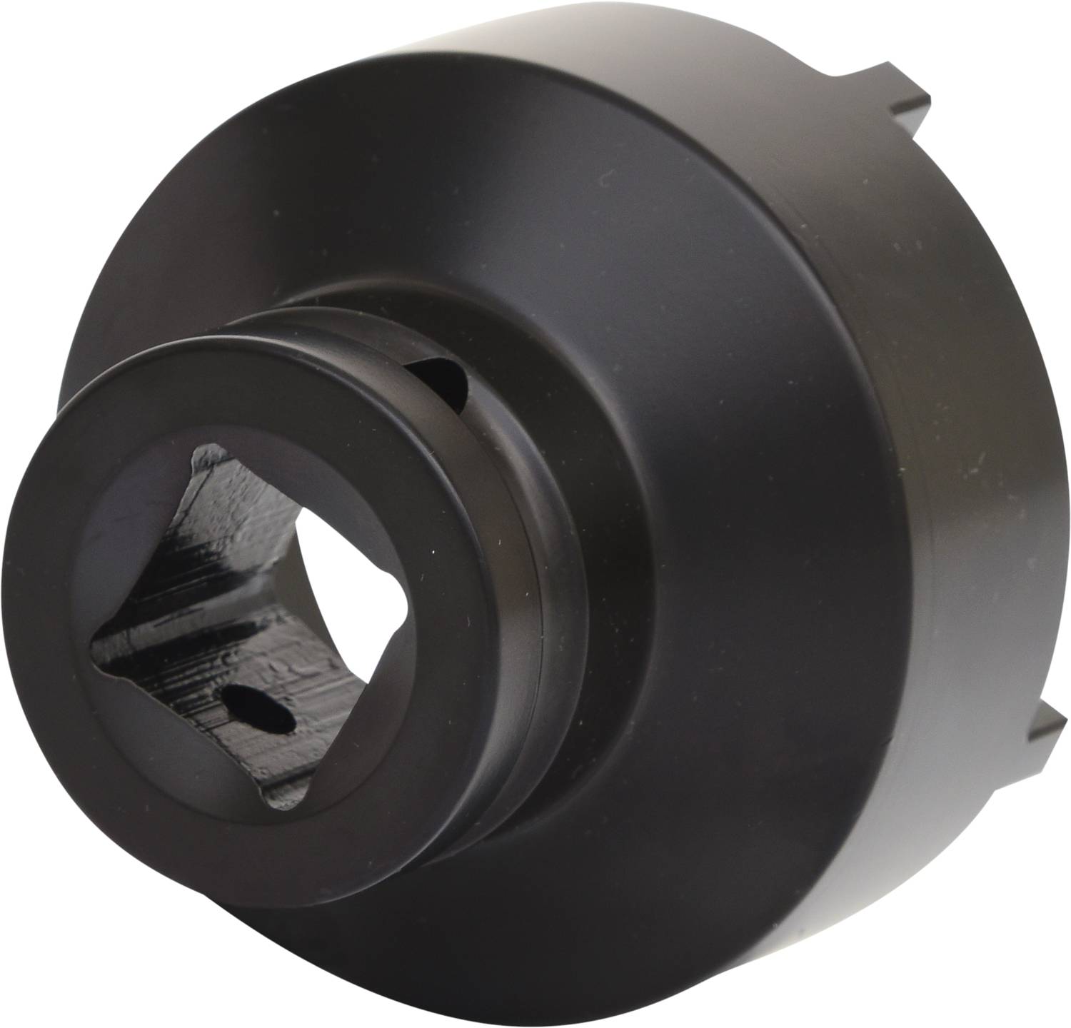 Schwarzes Metallwerkzeug mit sechseckigem Innenprofil, wahrscheinlich eine Stecknuss. Dient zum Anziehen oder Lösen von Schraubverbindungen.