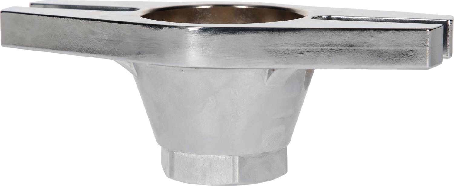 Metallisches Bauteil, das wie ein Adapter aussieht. Es hat eine breite, flache Oberseite mit einer runden Vertiefung und verjüngt sich nach unten.