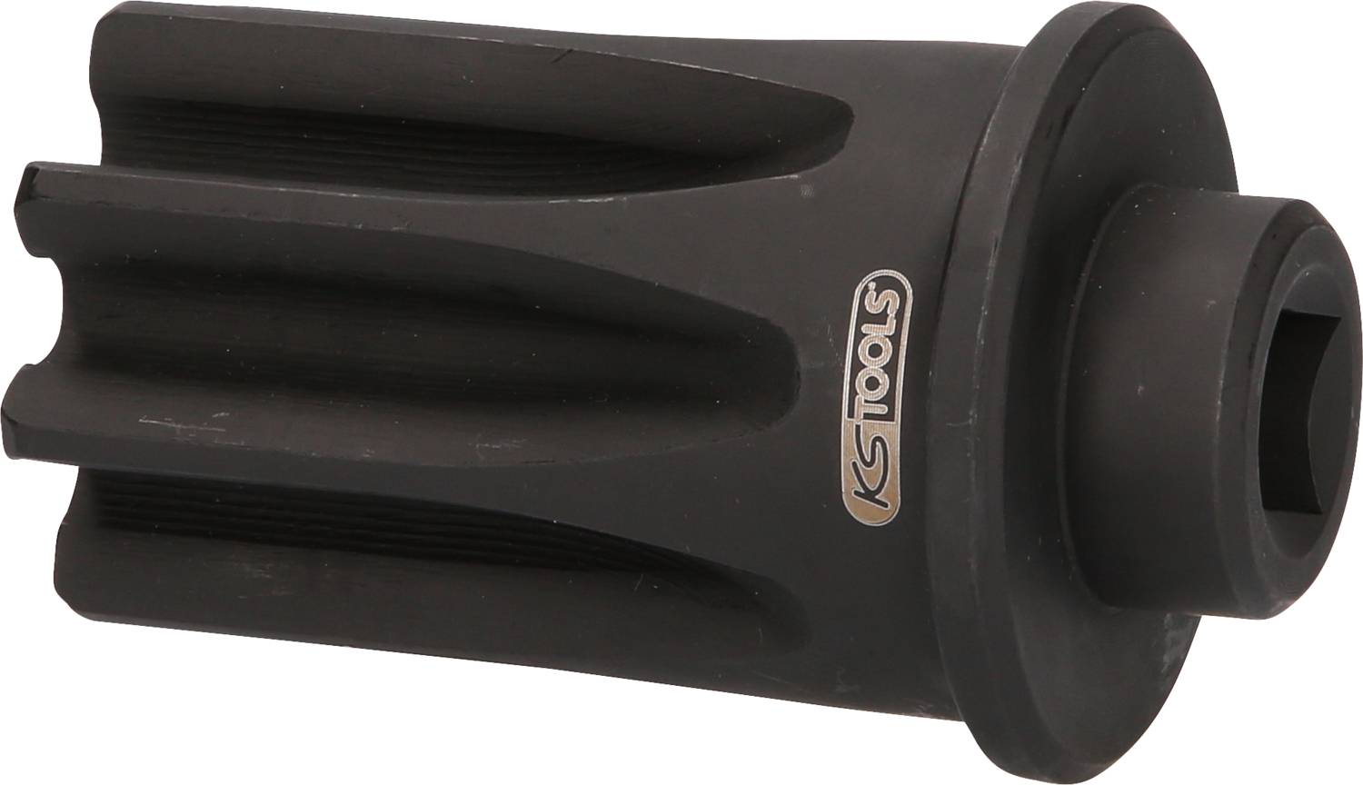Großer Steckschlüsselaufsatz aus Metall, schwarz, mit 'KS TOOLS'-Logo. Verwendet zum Lösen oder Festziehen von Schrauben oder Muttern.