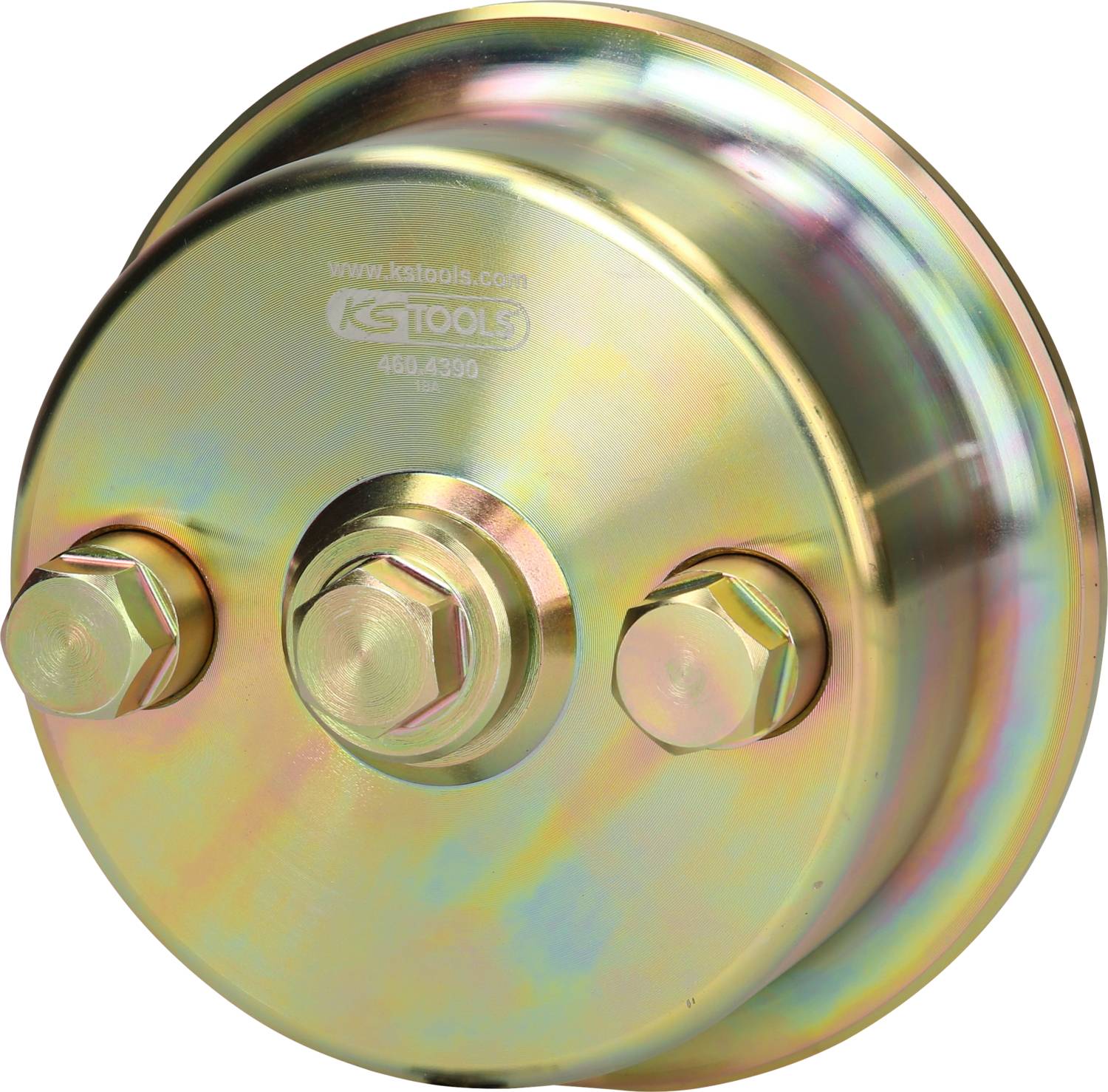 Metallisches Scheibenwerkzeug mit drei Bolzen, gleichmäßig verteilt. Oberfläche reflektiert Licht, erkennbares Logo und eine Seriennummer.
