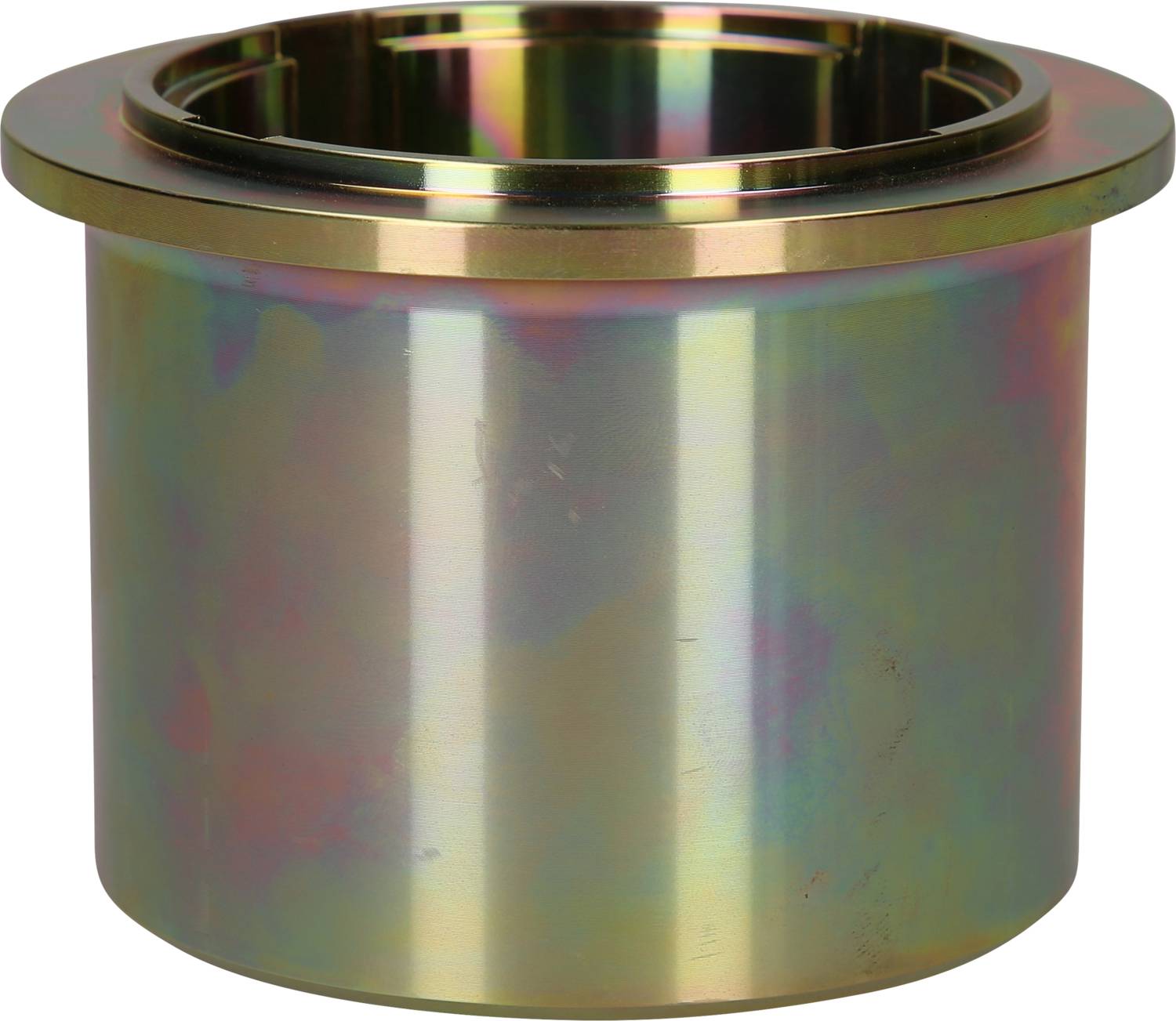 Metallisches zylindrisches Bauteil mit breitem Rand, vermutlich ein Maschinenteil oder Adapter, auf weißem Hintergrund.