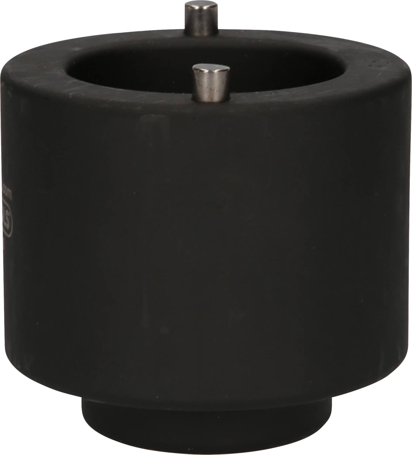 Ein schwarzer, zylindrischer Isolator mit zwei herausragenden Metallstiften oben, zur elektrischen Isolation verwendet.