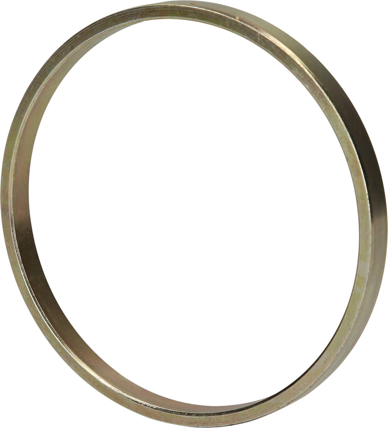 Ein goldener, schlanker Metallring schwebt vor weißem Hintergrund. Der Ring ist einfach und symmetrisch geformt.