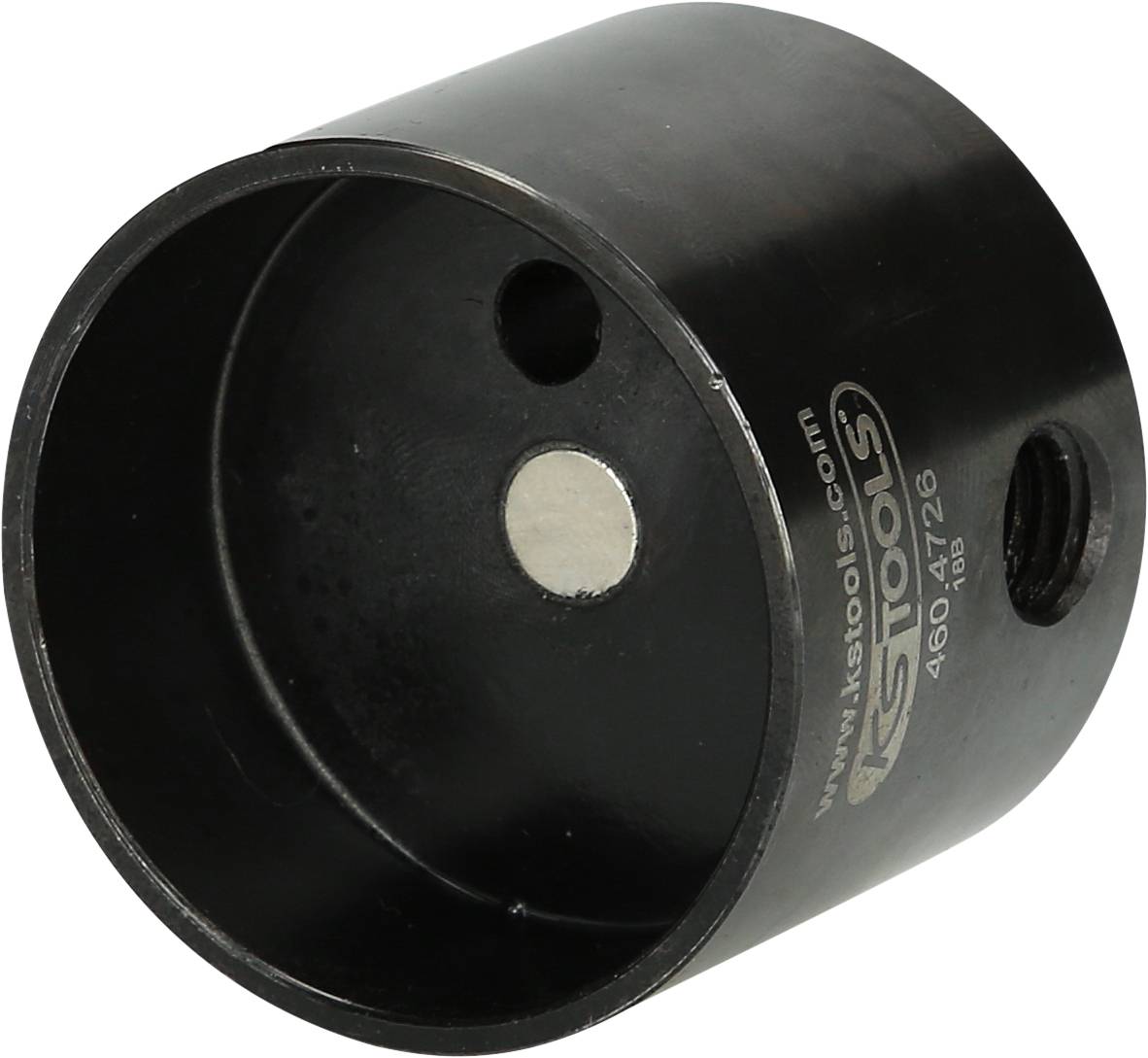 Schwarze Metallhülse mit zylindrischer Form und einem runden Magneten an der Innenseite. Produktnummer und Hersteller auf der Außenfläche.