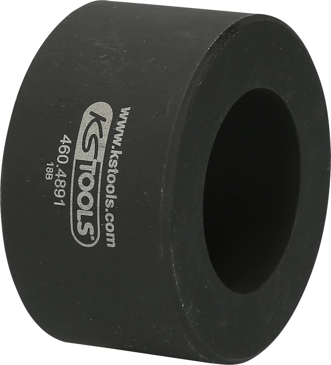 Ein massiver, zylindrischer Ring aus schwarzem Metall, graviert mit 'KStools' und '460.4891'. used for automotive applications.