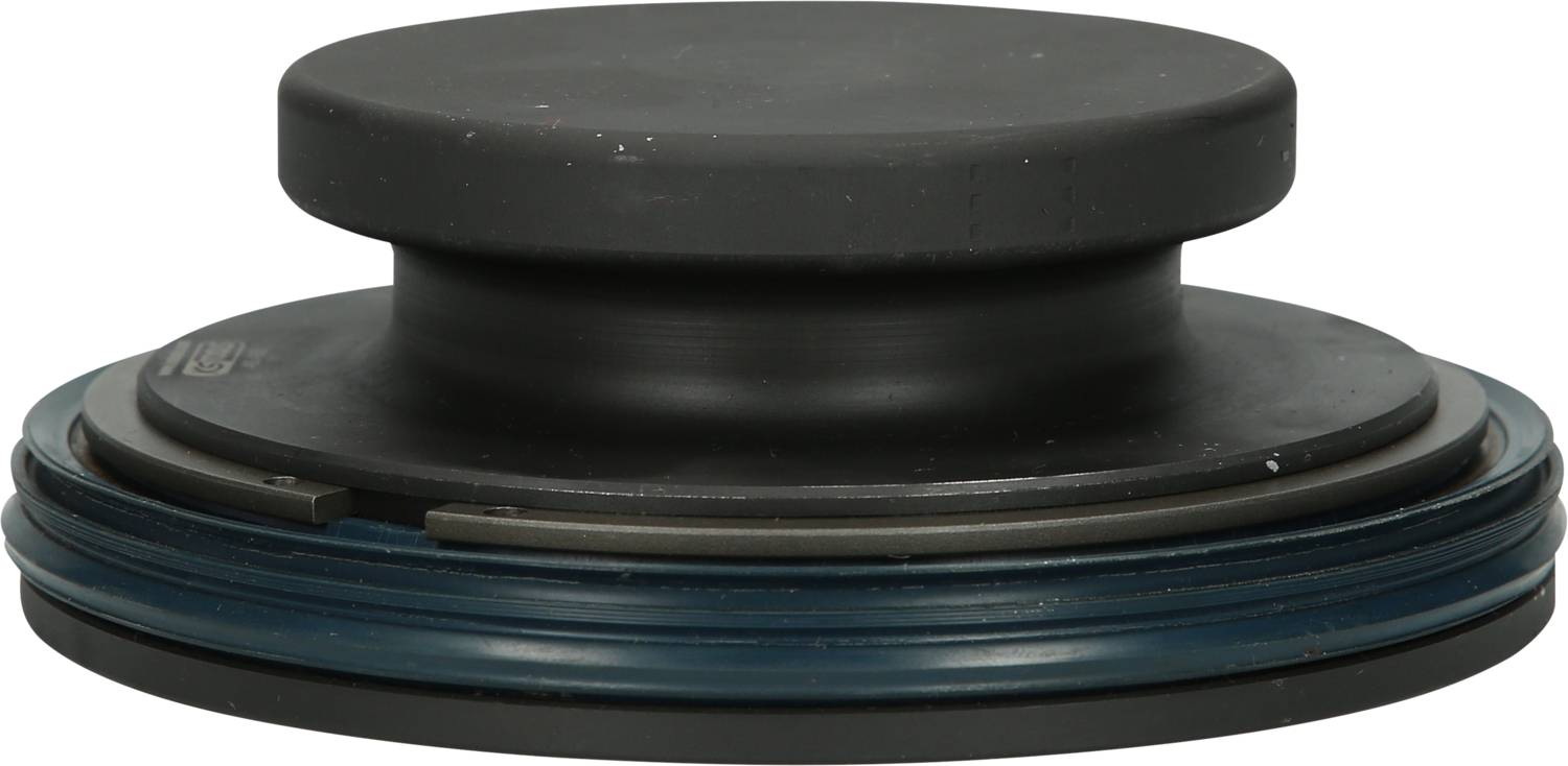 Ein schwarzes Metallteil mit rundem oberen Abschnitt und breiterer Basis. Es scheint ein Industrieteil oder Maschinenelement zu sein.