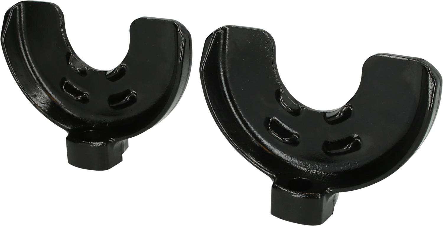 Zwei schwarze, C-förmige Metallhalterungen nebeneinander, vermutlich für den industriellen Gebrauch oder als Teile einer Maschine.