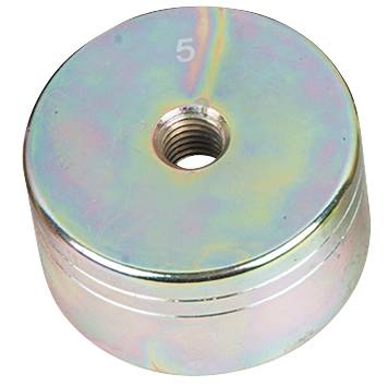 Runder Metallblock mit zentralem Gewinde, silbern schimmernd. Oben eingraviert ist die Zahl '5'.