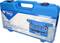 Ein blauer Werkzeugkoffer mit Griff, enthält ein vierteliges Spurstangenwerkzeug-Set. Verpackung mit Markennamen und Produktcode.