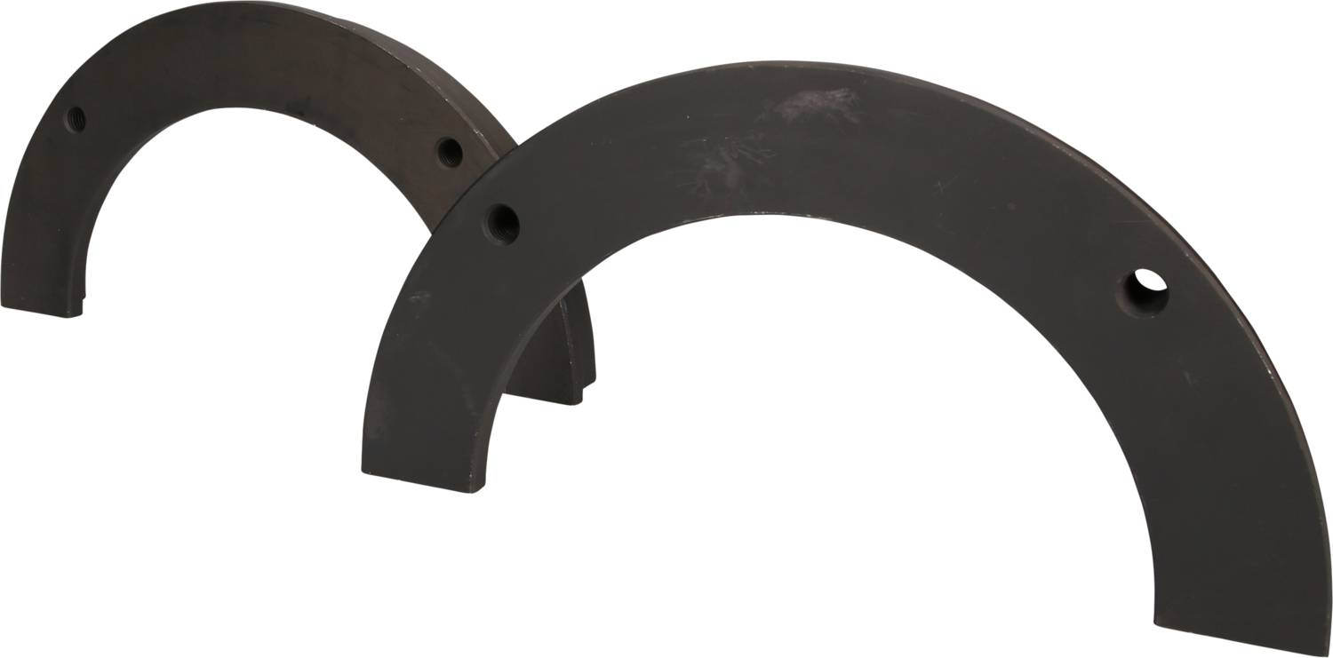 Zwei halbkreisförmige, schwarze Metallteile mit jeweils einem Loch am oberen Rand, auf weißem Hintergrund.