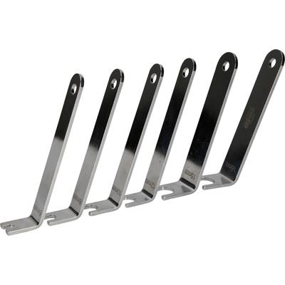 Sechs silberne Metallhaken mit Schraublöchern, die in einer Reihe stehen.