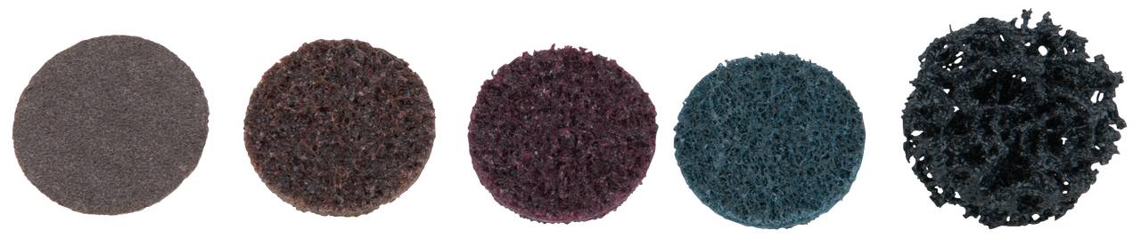 Fünf runde Scheiben aus Schleifmittel in verschiedenen Texturen und Farben, von glatt bis grob, jeweils in Braun-, Lila-, Blau- und Schwarztönen.