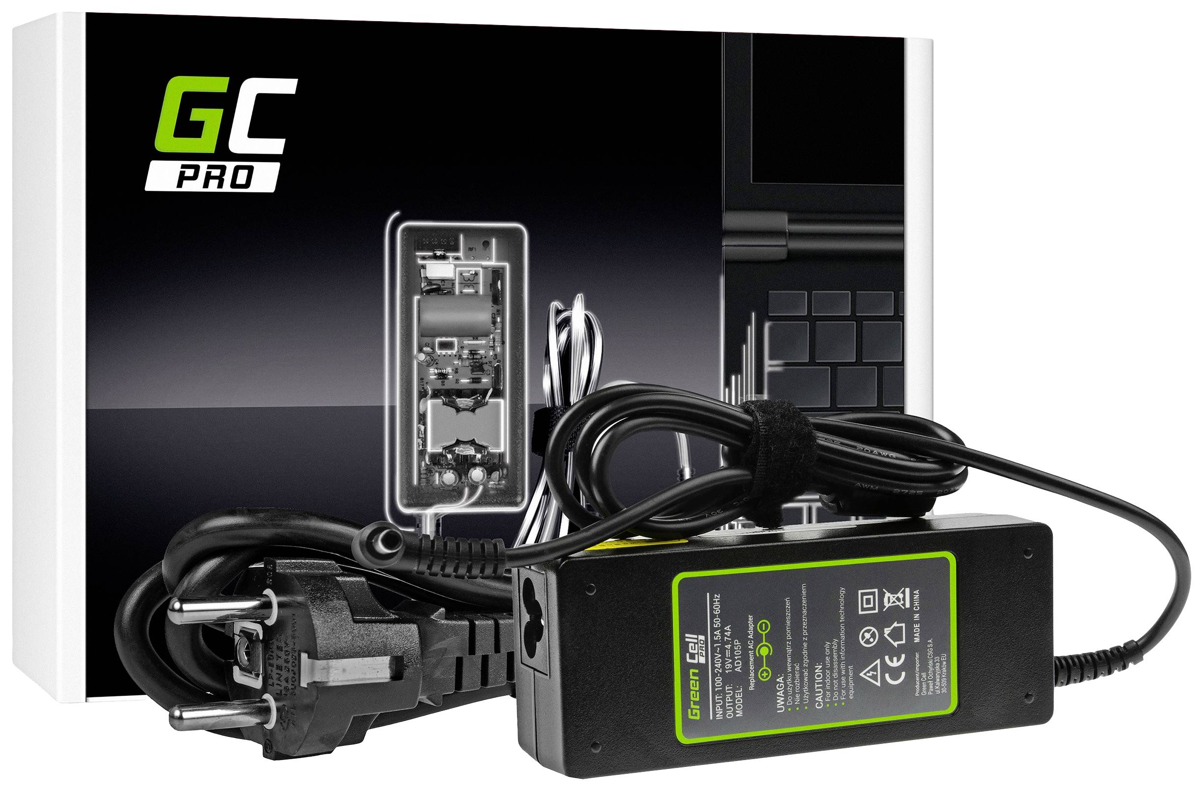 Laptop-Ladegerät mit Netzkabel vor einer Verpackung, die Teile des Ladegeräts in einem transparenten Gehäuse zeigt. Markenname 'GC PRO'.