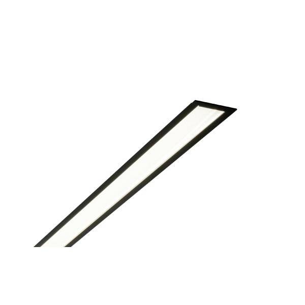 Lange, rechteckige Deckenleuchte mit schwarzem Rahmen, leuchtet hell.