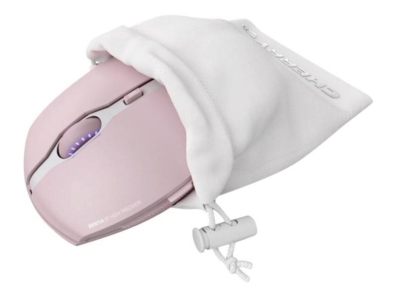 Eine rosa Computermaus in einem weißen Stoffbeutel. Die Maus hat ein ergonomisches Design mit seitlichen Tasten und LED-Beleuchtung.