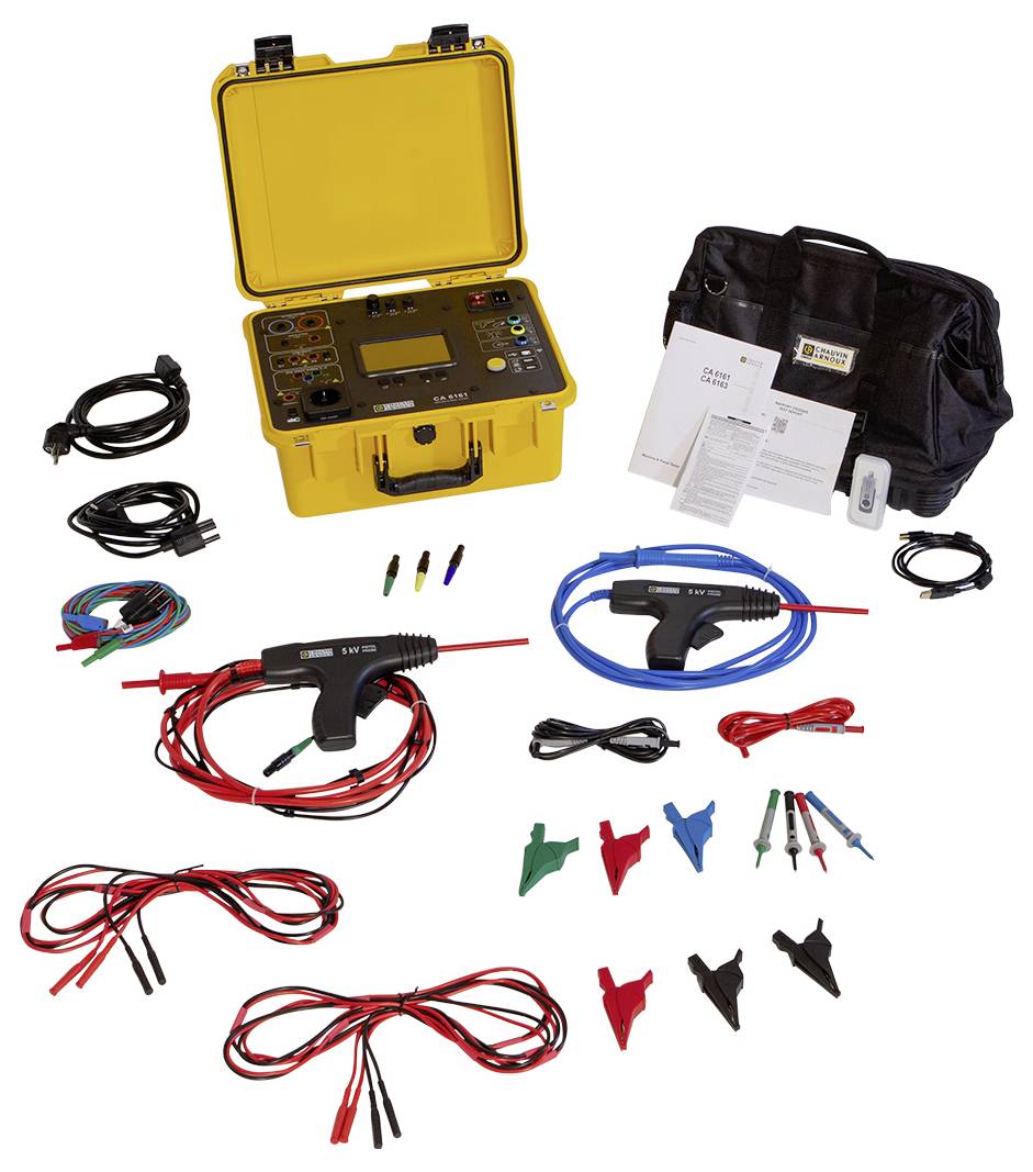 Ein gelbes Elektronik-Messgerät im Koffer mit Zubehör: Kabel, Clips, Prüfspitzen und eine schwarze Tasche mit Bedienungsanleitung.