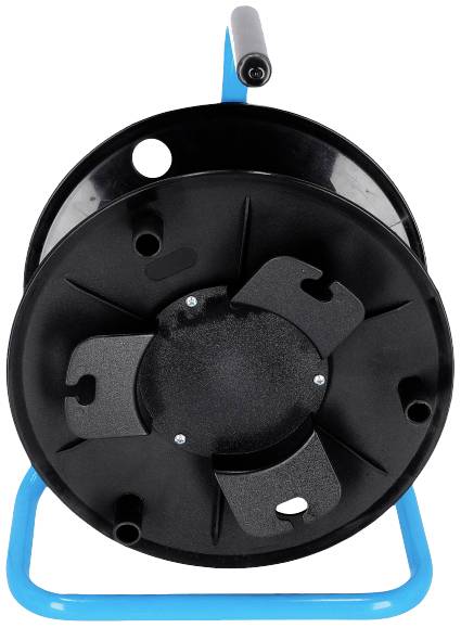 Leere Kabeltrommel mit schwarzer Spule und blauem Rahmen, stehend aufrecht auf dem Boden.