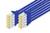 Acht blaue Netzwerkkabel mit RJ-45-Steckern in zwei parallelen Reihen.