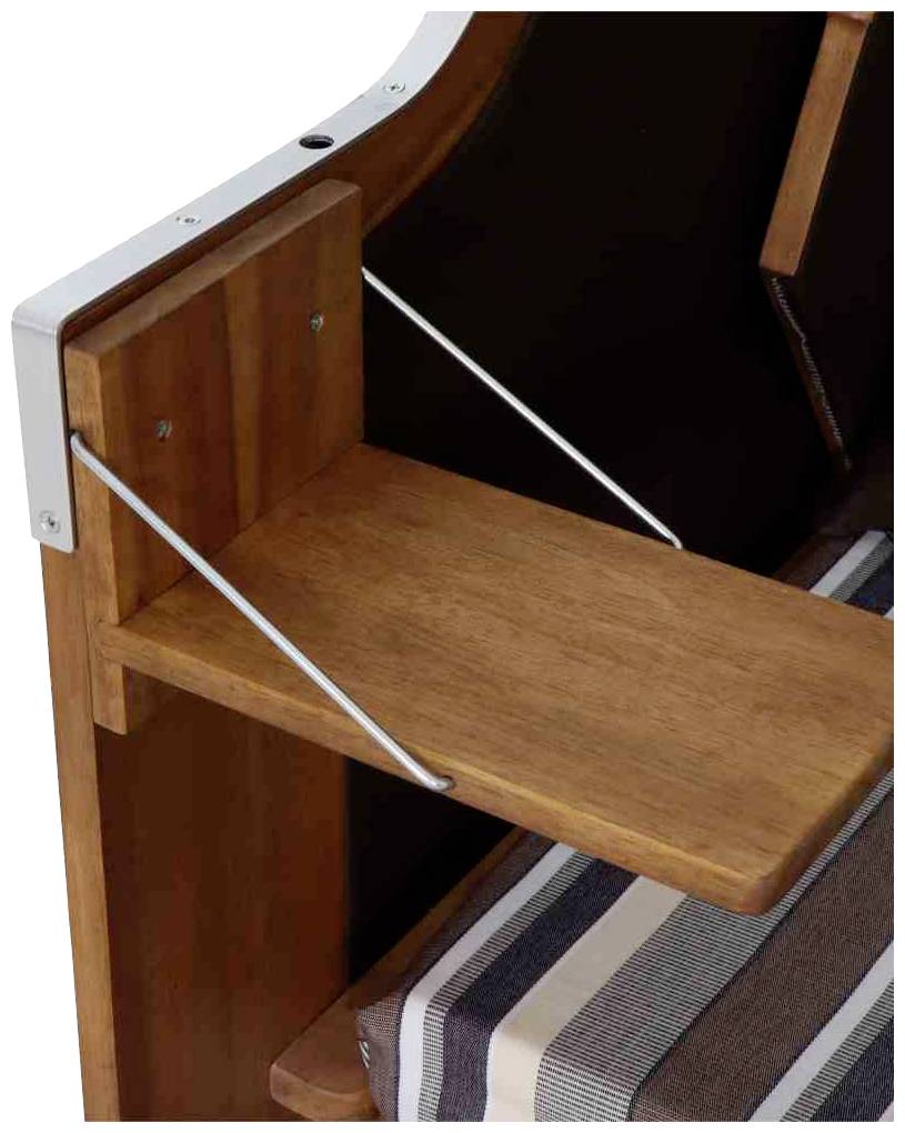 Klappbarer Holztisch an einer Sitzbank, gestützt von zwei Metallstangen.