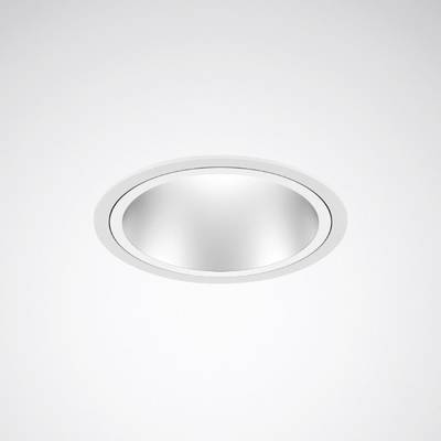 Einbauleuchte in einer weißen Decke, rund und silbern, mit schlichtem, modernem Design. Beleuchtungselement nicht sichtbar.