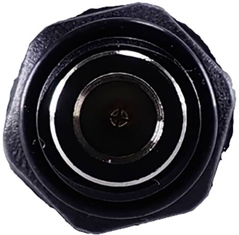 Schwarzer, runder Drehknopf mit geriffelter Oberfläche und silbernem Ring in der Mitte, vermutlich Teil einer Maschine oder eines Geräts.