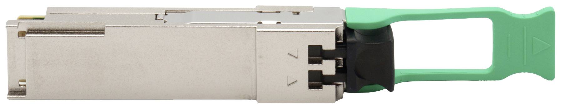 Ein silberner QSFP Transceiver mit einem grünen Entriegelungshebel.
