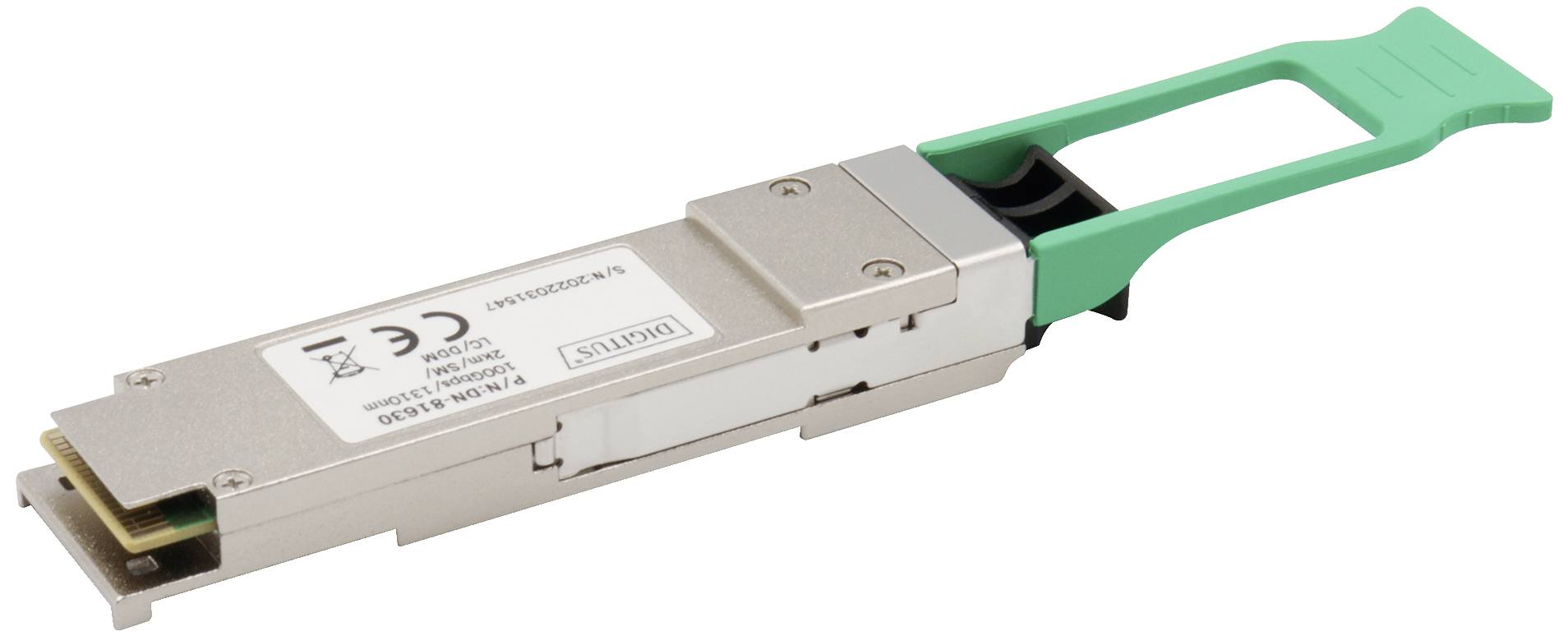 Ein silberner QSFP-Transceiver mit grünem Hebel, verwendet für Hochgeschwindigkeits-Datenverbindungen in Netzwerkgeräten.