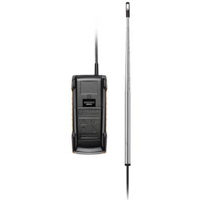 Ein Anemometer mit digitalem Display und teleskopierbarem Sondenstab zur Messung von Luftgeschwindigkeit und -temperatur.