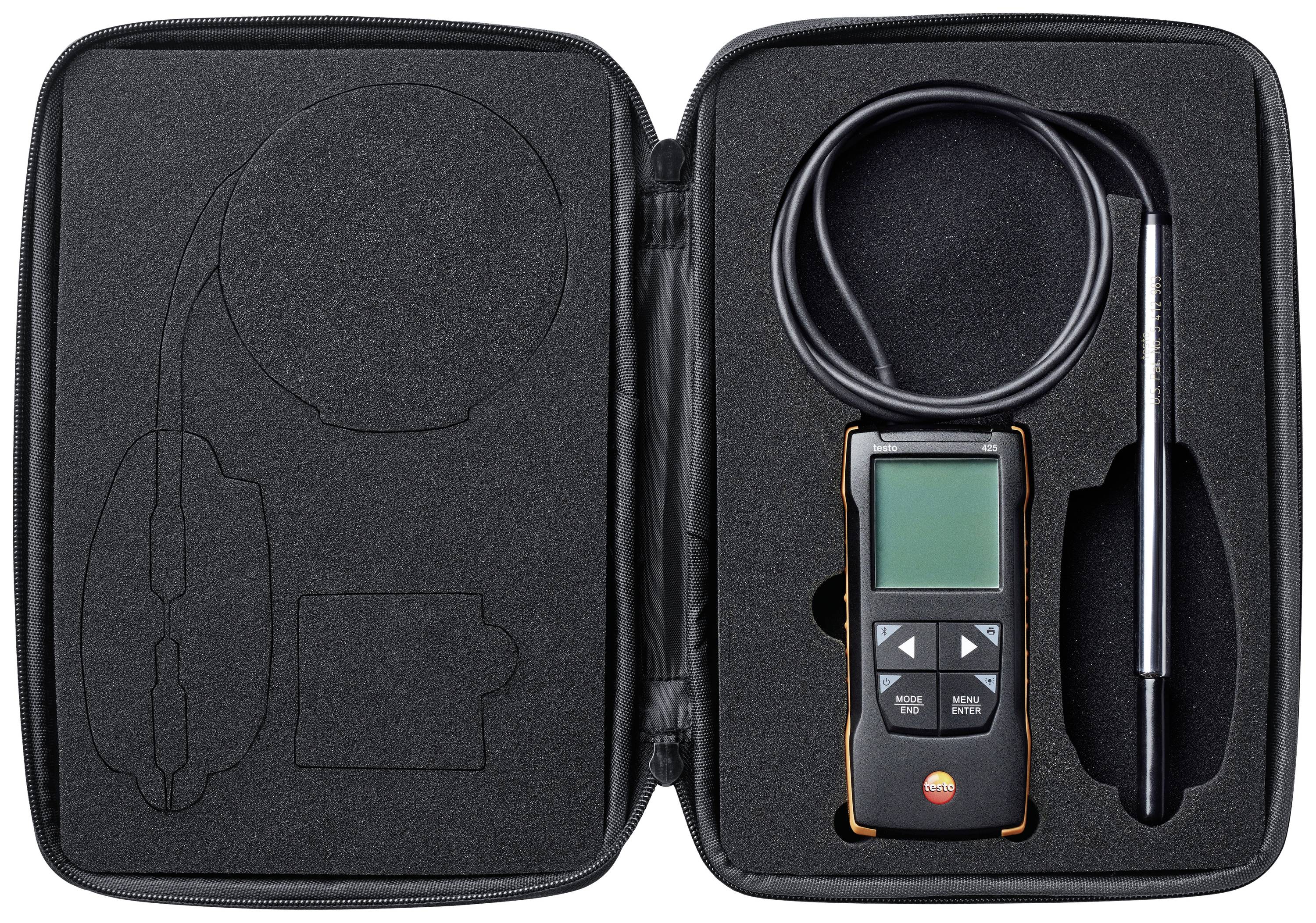 Digitaler Feuchtigkeitsmesser in geöffneter Schutztasche, bereit zur Messung. Enthält Display und Sensor mit Kabel.