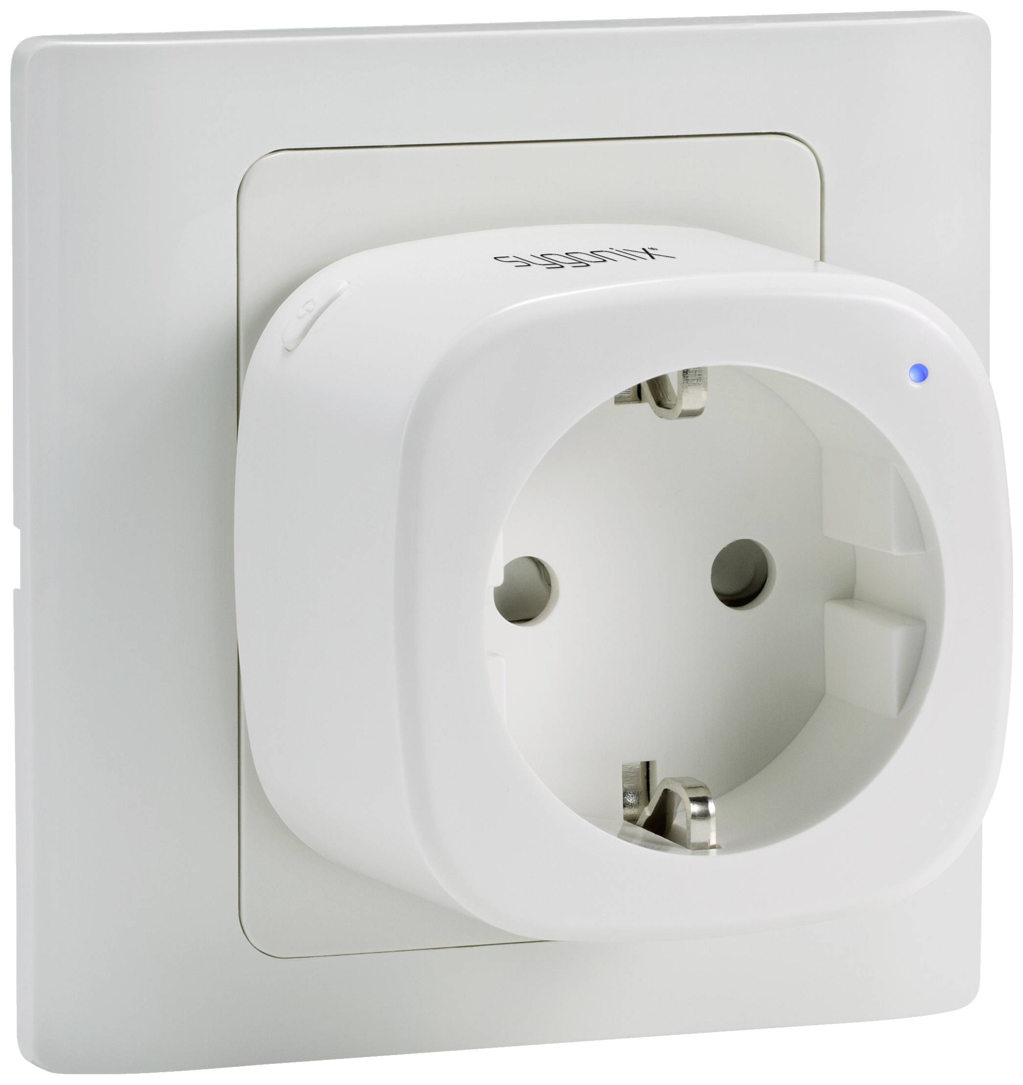 Eine smarte Steckdose ist in eine weiße Wandsteckdose eingesteckt. Sie hat ein kleines blaues Licht, das den Betriebsstatus anzeigt.