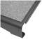 Grau-schwarz farbige Ecke eines rechteckigen Objekts mit einer texturierten Oberfläche, möglicherweise Teil eines Möbels.