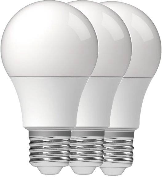 Drei weiße LED-Glühbirnen mit silbernen Schraubgewinden, nebeneinander platziert, vor einem weißen Hintergrund.
