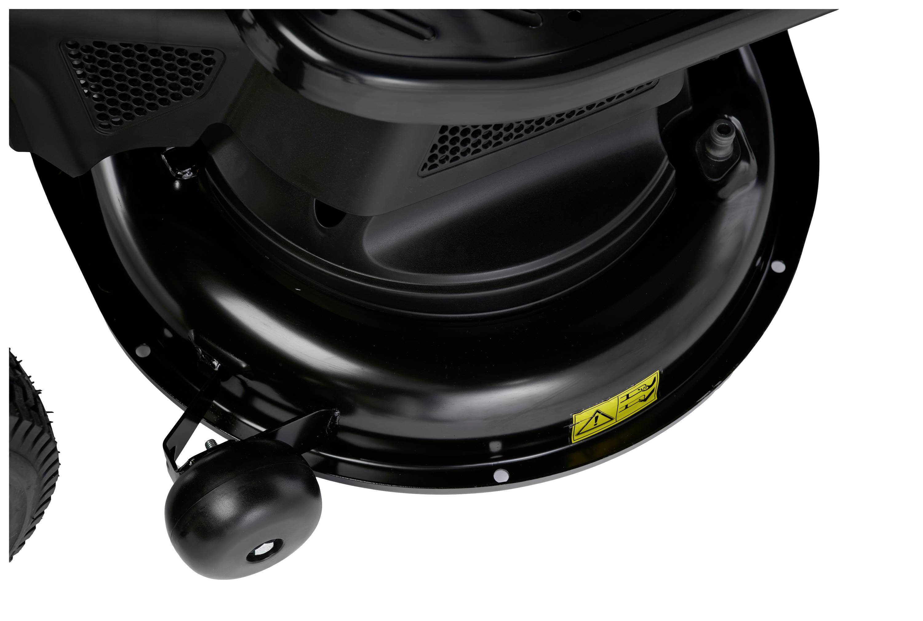 Teil eines schwarzen Maschinenunterbodens mit einem kleinen Rad und einem gelben Warnsymbol, das Sicherheitsanweisungen zeigt.