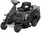 Ein schwarzer Aufsitzrasenmäher mit Lenkrad und Sitz, geeignet für die Gartenpflege auf größeren Flächen.