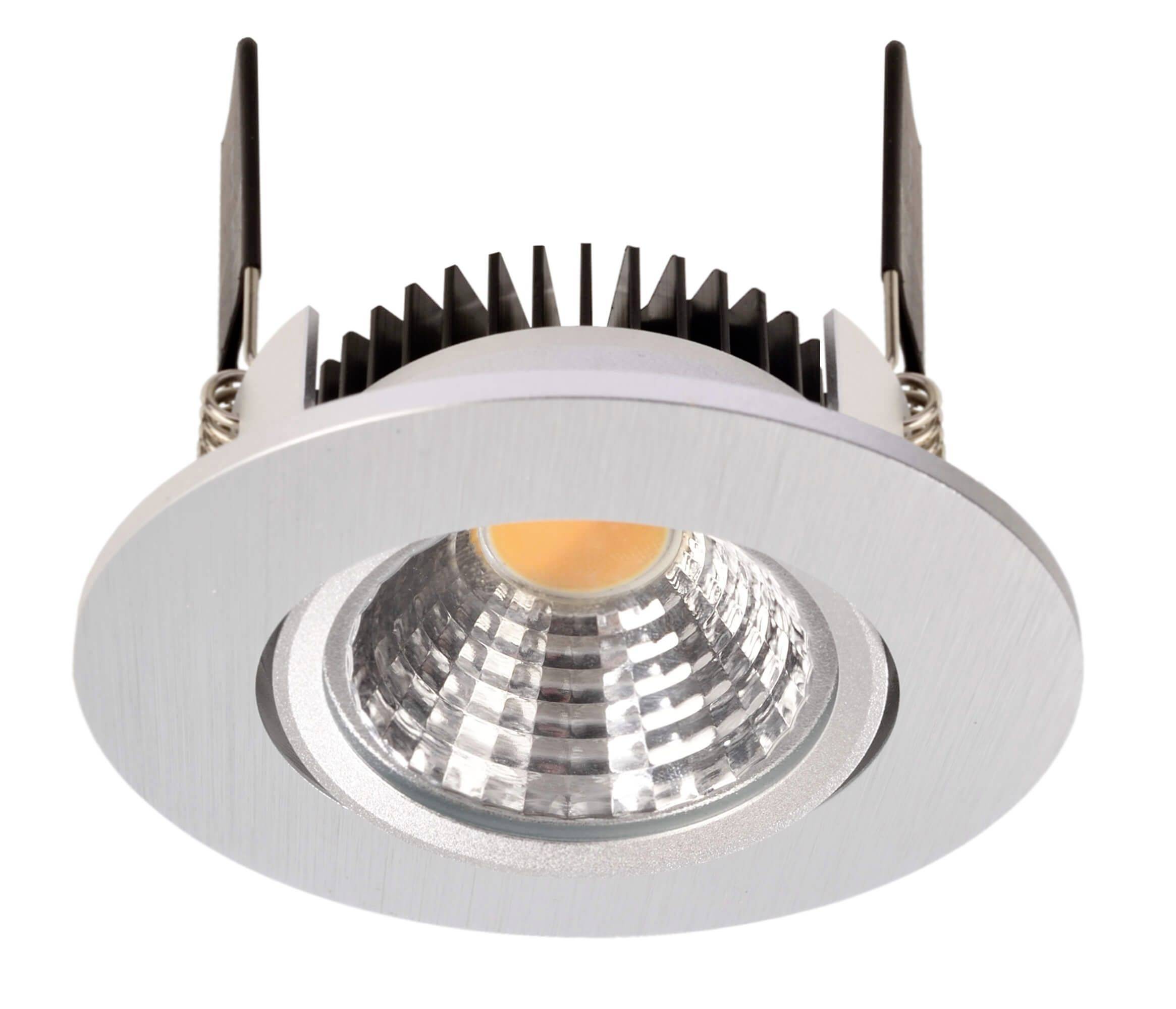 Rundes, silbernes LED-Einbauleuchte mit geriffeltem Reflektor und Kühlrippen an den Seiten, geeignet für Deckenmontage.
