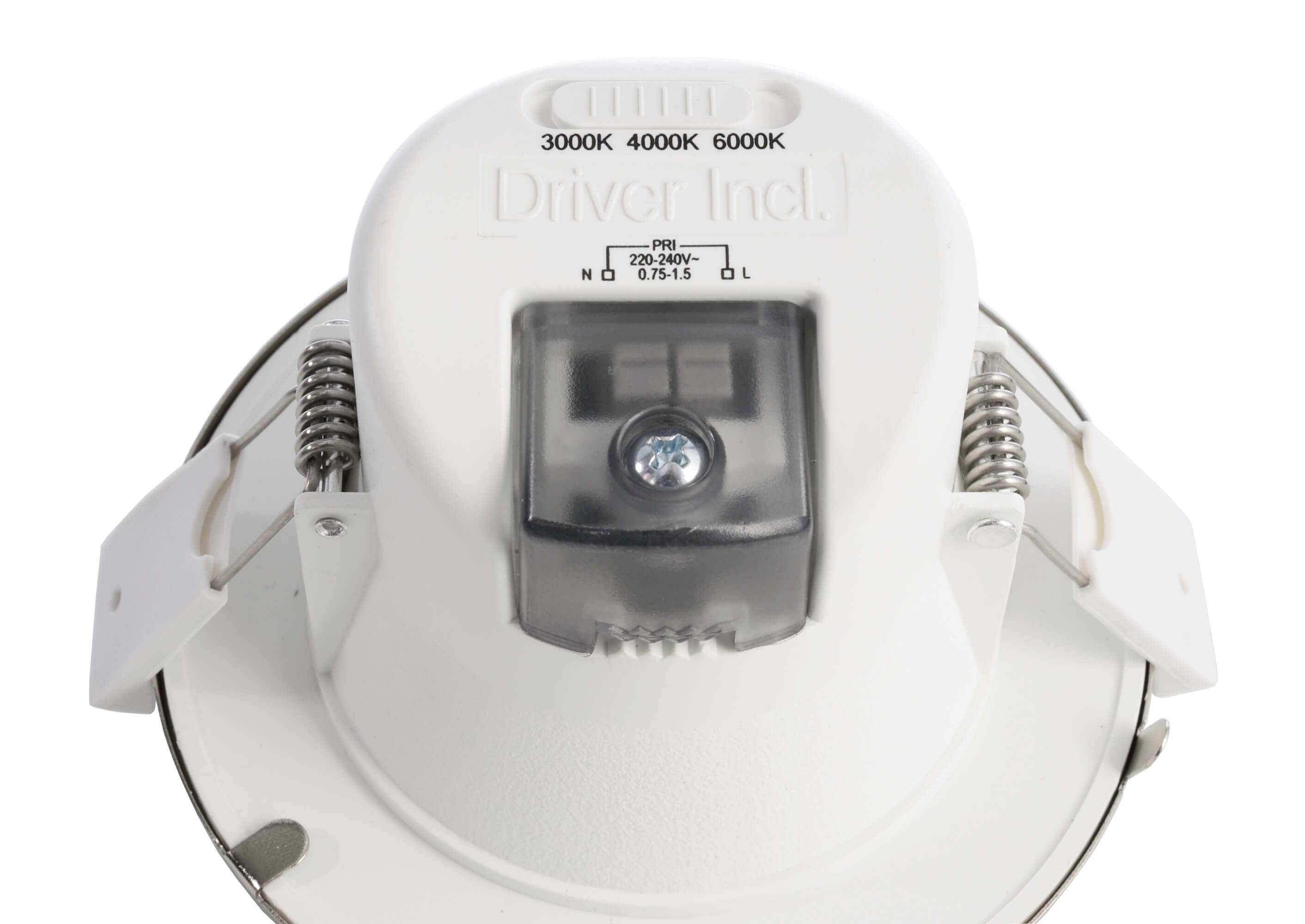 Ein runder LED-Deckenstrahler mit Farbtemperaturoptionen von 3000K, 4000K und 6000K. Der Treiber ist im Gehäuse integriert.