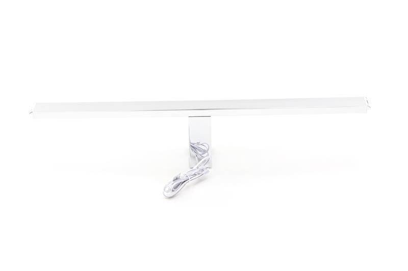 Eine schlanke, horizontale LED-Leuchte mit weißem Kabel und einem silbernen Standfuß, geeignet für Schreibtische.
