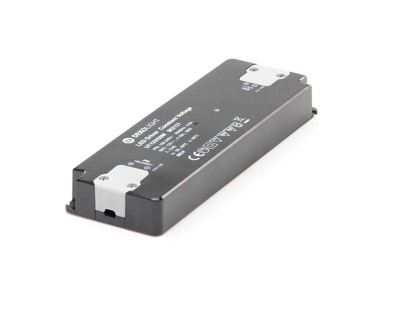 Ein rechteckiges elektronisches Gerät mit Anschlüssen, Beschriftungen, und Symbolen. Es könnte als Controller oder Treiber genutzt werden.