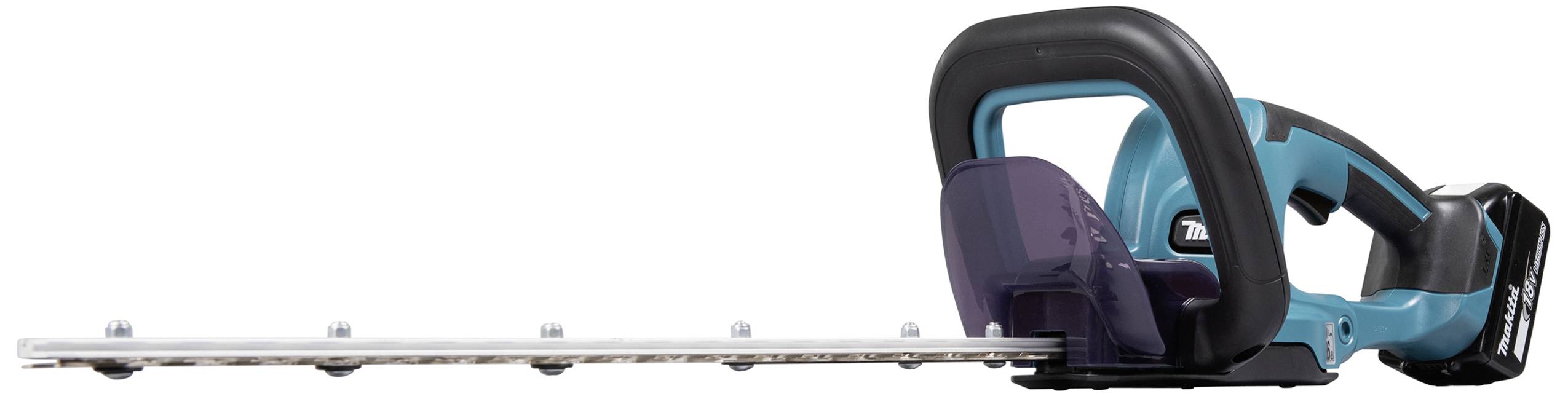 Eine Akku-Heckenschere mit ergonomischem Griff und langem, gezahntem Schneideblatt, ideal zum Schneiden von Hecken und Sträuchern.